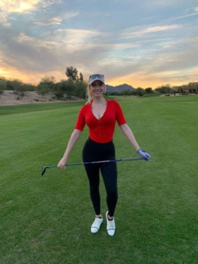La golfista Paige Spiranac revela que le robaron ''fotos extremadamente sensibles''