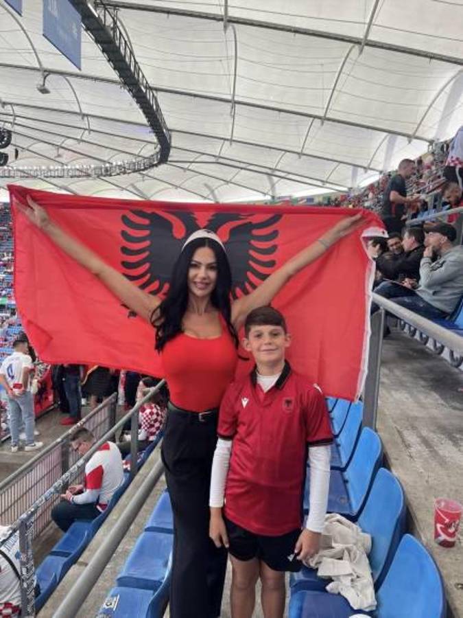 “¿Sexo antes de los partidos? Pero si los futbolistas no son grandes amantes. Prefieren hacérselo ellos mismos”