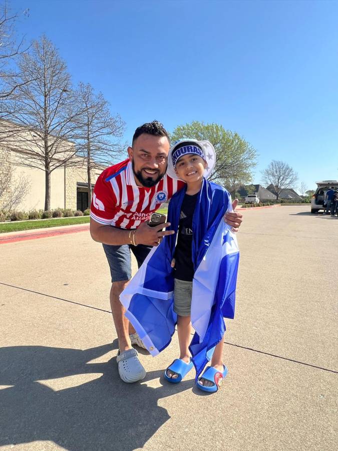 Locura total por Honduras: afición catracha se hace sentir en Frisco desde temprano previo al duelo contra Costa Rica
