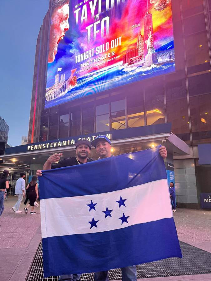 Por Honduras: Los fieles seguidores de Teófimo López, la hermosa pareja de Josh Taylor y habrá llenazo en el Madison Square Garden