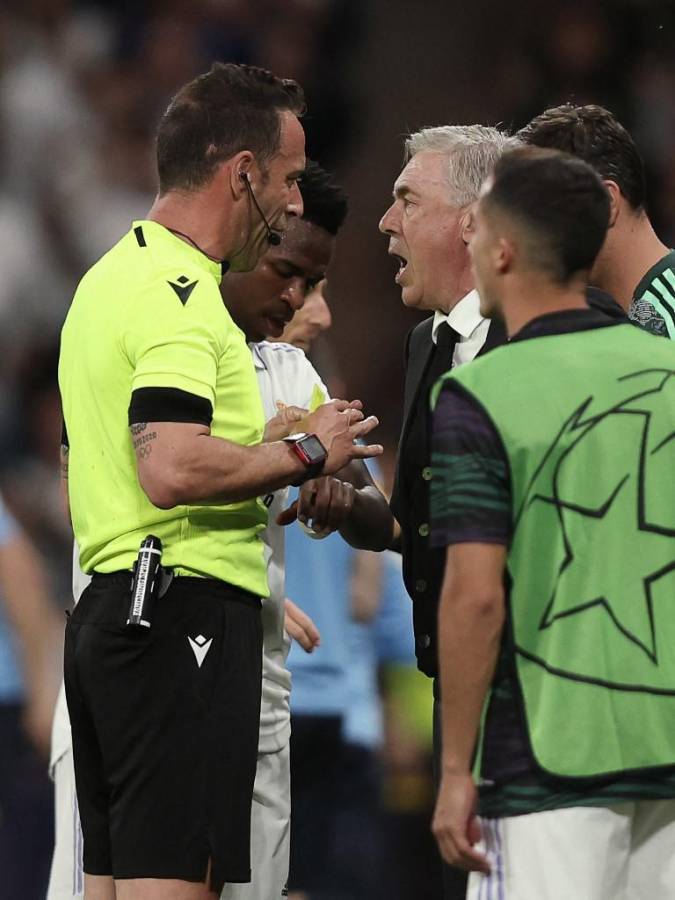 La reacción de Guardiola por el golazo de Vinicius y los gestos de Haaland con el brasileño; el enfado de Ancelotti tras el empate