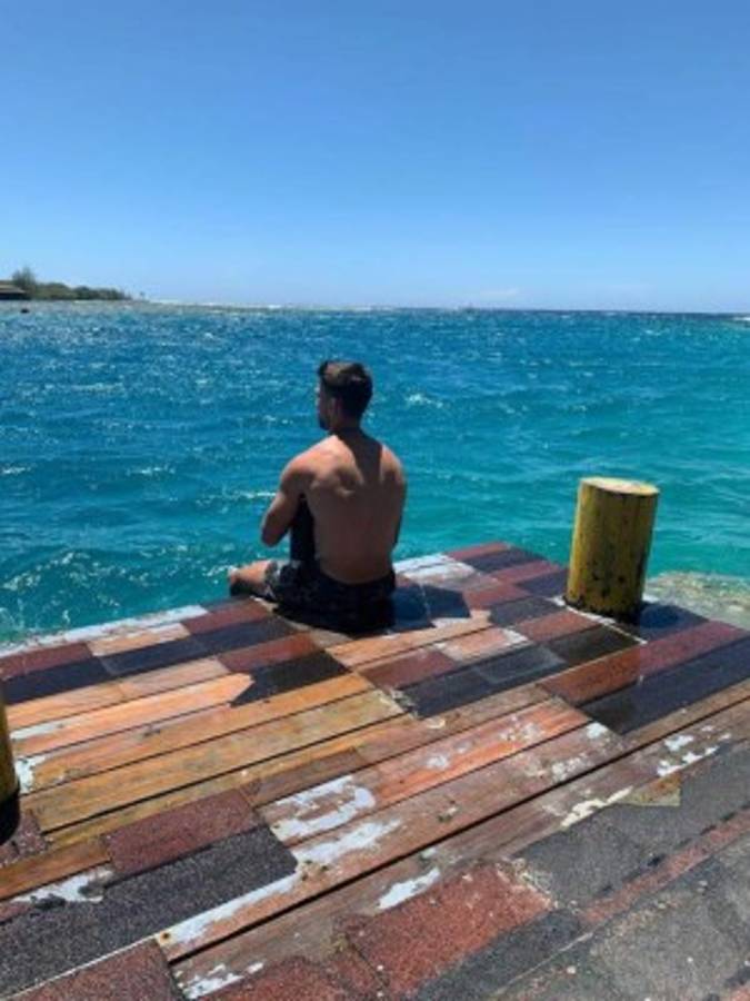 Magali Sanjurjo deslumbra en sus espectaculares vacaciones con Chavasco en Roatán