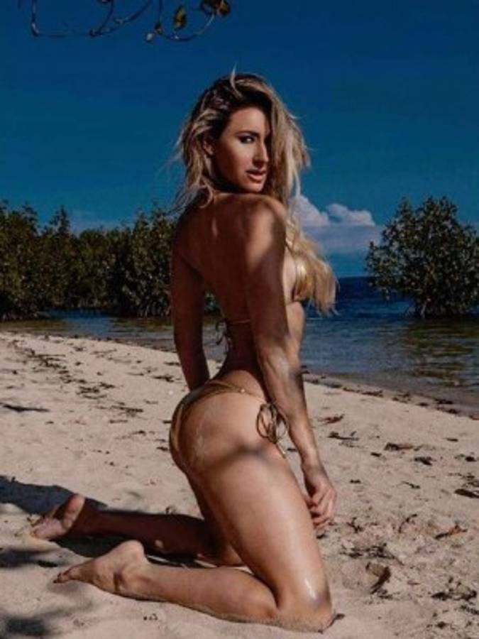 Jeni Summers, la bella estadounidese amante del fútbol mexicano