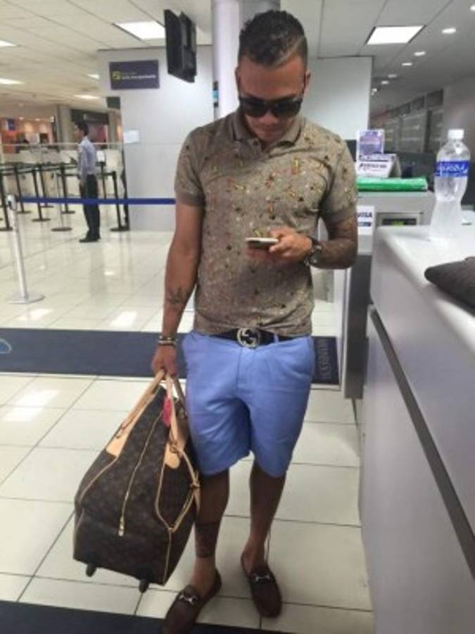 Las fotos inéditas de la vida de Arnold Peralta