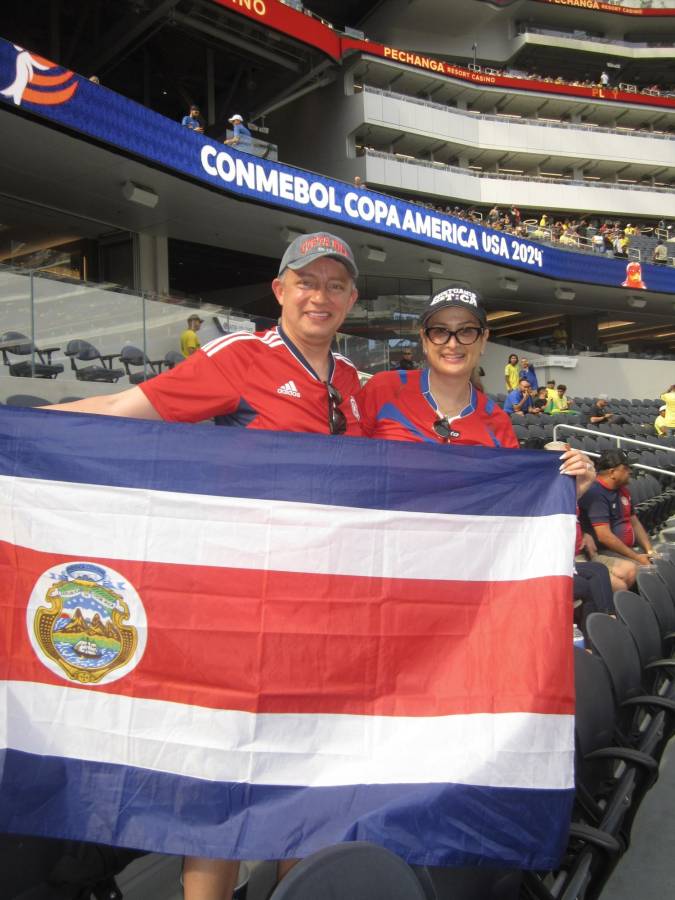 Tremendo sufrimiento de Neymar tras empate de Brasil, polémica del VAR y la celebración íntima de Messi