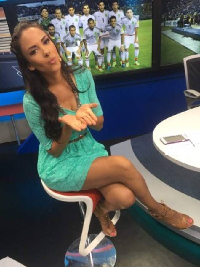 Las once más sexys y despampanantes periodistas de la televisión mexicana