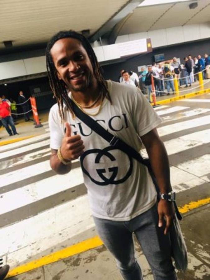 Mercado Centroamérica: Legionario regresa a El Salvador, Municipal con fichaje y catrachos son noticia en Costa Rica