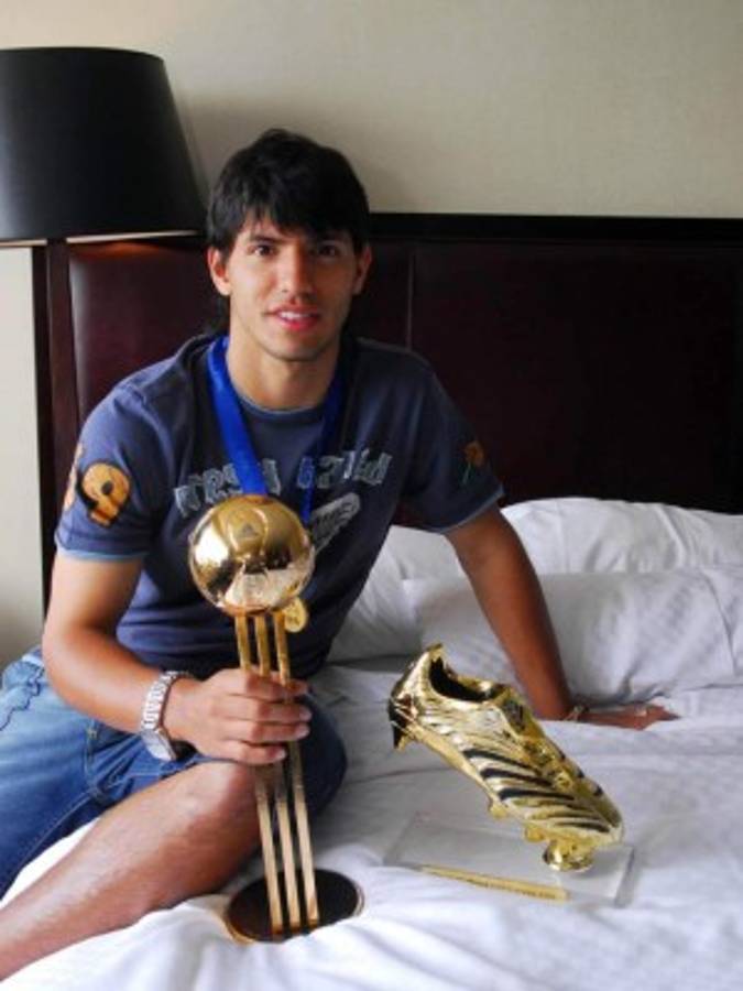 Así ha sido la carrera futbolística del delantero argentino Sergio 'Kun' Agüero