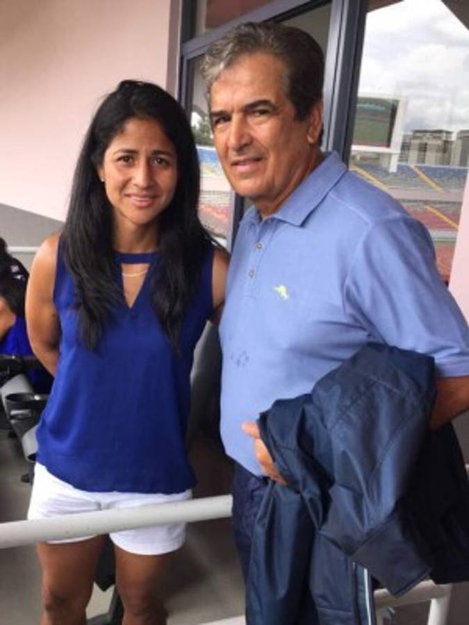 Así fue el homenaje del Alajuelense al técnico Jorge Luis Pinto