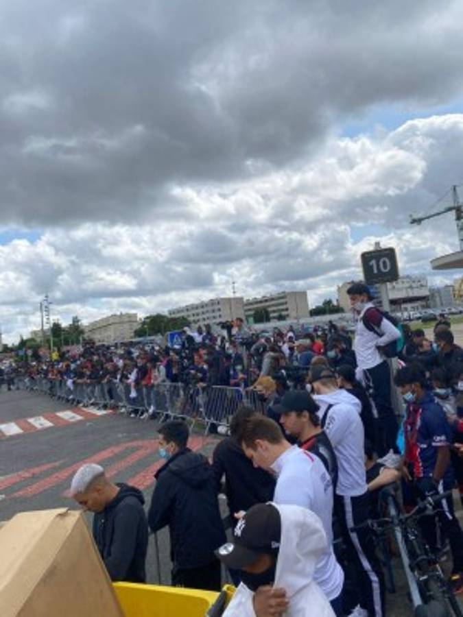 ¿Hoy llega Messi? Lo que está provocando el argentino en París por su eventual fichaje con el PSG