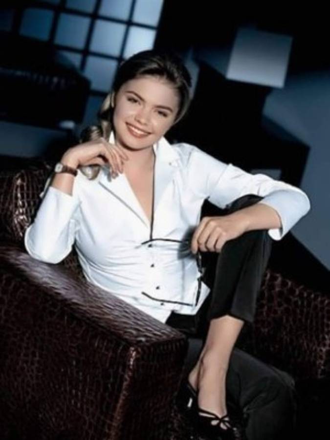 Alina Kabáyeva, una bella ex gimnasta es la 'novia secreta' de Vladimir Putin