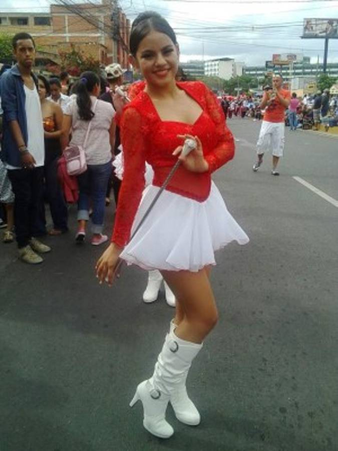 FOTOS: Las bellas chicas que adornan las fiestas patrias de Honduras
