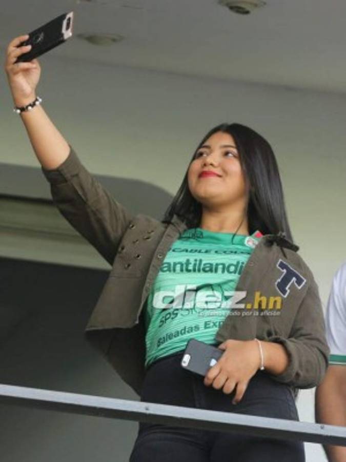 Las bellezas que adornan el estadio Nacional de Tegucigalpa en el Olimpia-Marathón