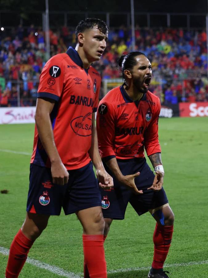 El polémico gesto por el que piden castigo a Jeaustin Campos, bronca de Real España en Guatemala y la decepción