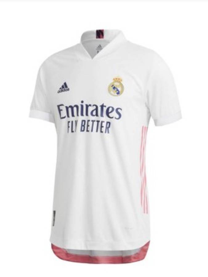 Benzema presenta la nueva camiseta del Real Madrid para la temporada 2020/21