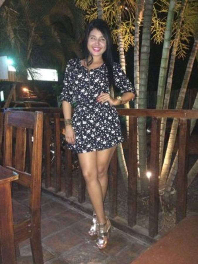 FOTOS: Así es Jeimi, la sexy aficionada de Marathón que enamora en los estadios