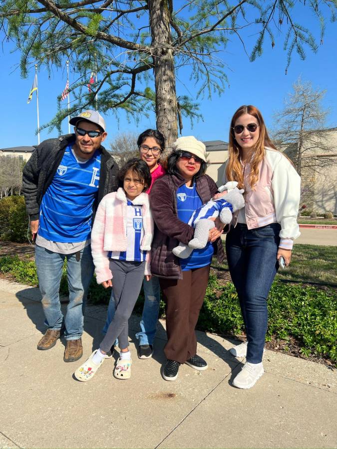 Locura total por Honduras: afición catracha se hace sentir en Frisco desde temprano previo al duelo contra Costa Rica