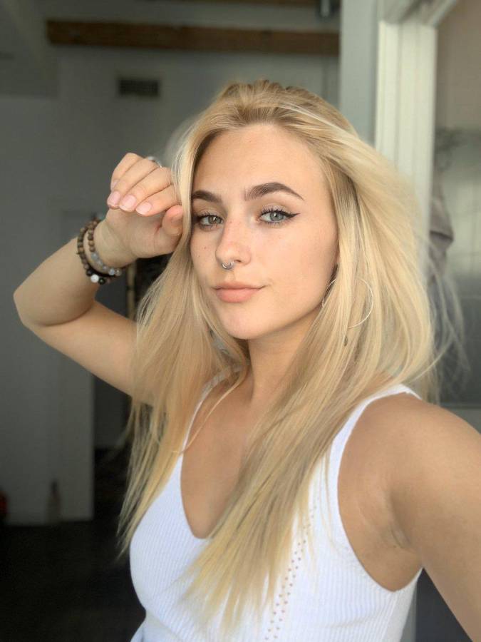 Quién es la chica que siempre confunden como novia de Piqué y a la que llaman “La Casio”: Esta es su ocupación