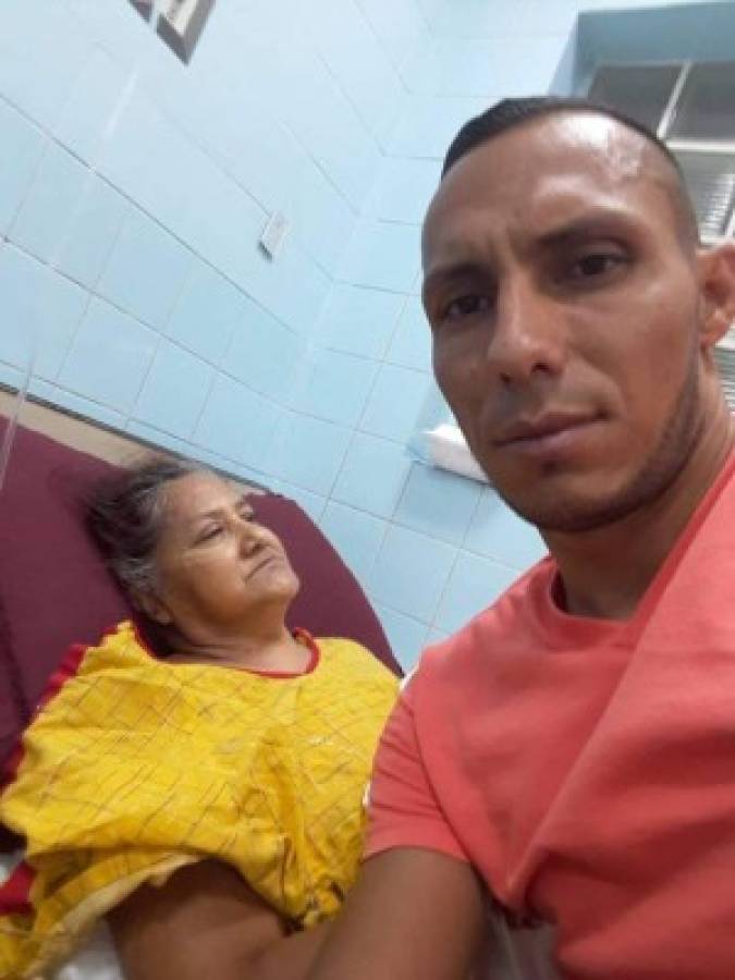 FOTOS: Así es la dura vida del Albert Padilla, futbolista y taxista que luchó por su madre