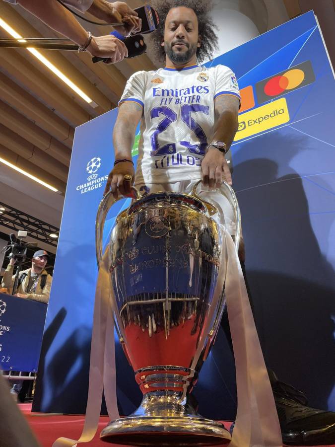 NO SE VIO EN TV: Alaba saca la silla, el que tiene más Champions que Mbappé y el dardo de Vinicius a su principal crítico