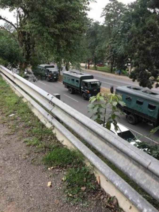 FOTOS: Martes de caos en la zona norte con rastras y postas policiales quemadas