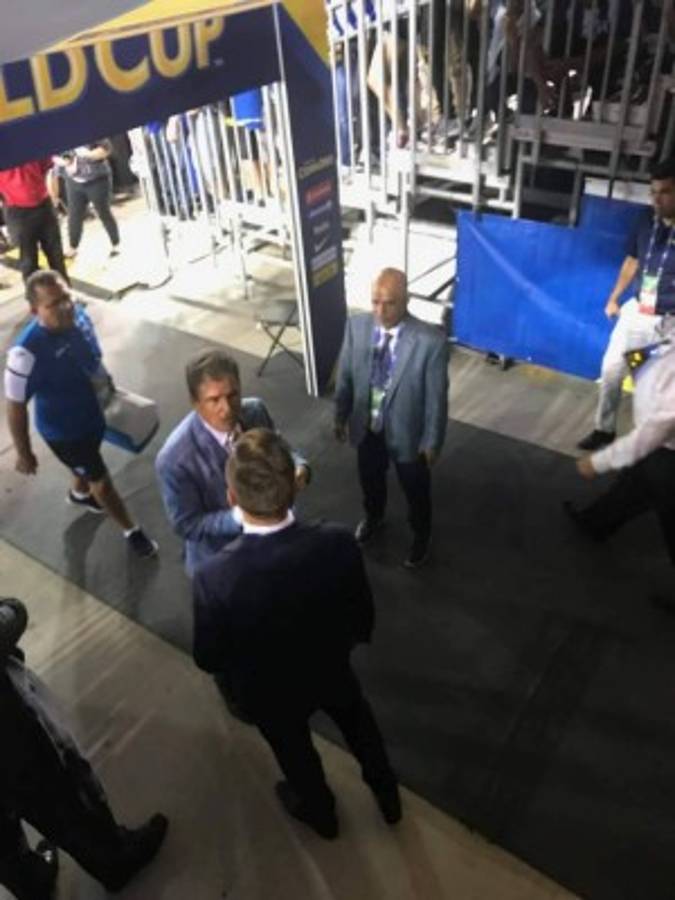 NO SE VIO EN TV: Penoso lo que sucedió al finalizar juego Honduras-Guayana Francesa