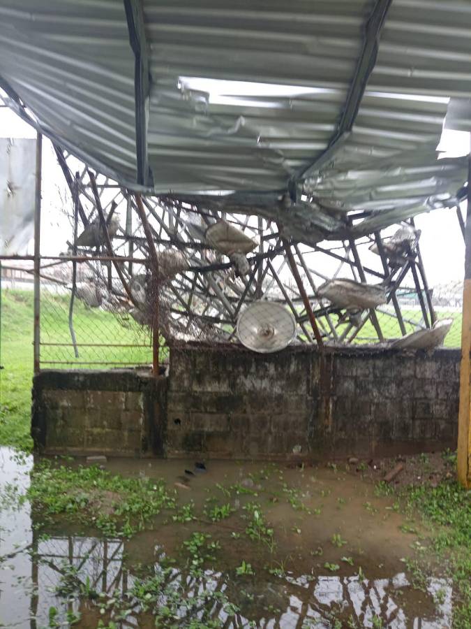 FOTOS: Estadio Excélsior pierde una de sus torres de iluminación y se confirma el tiempo que estará sin alumbrado