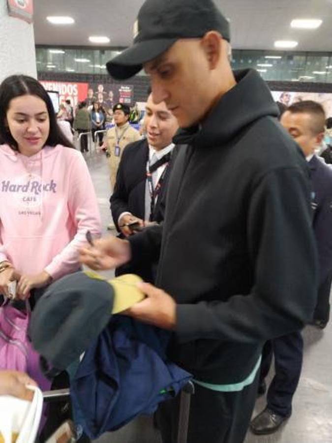 Keylor Navas fue recibido por afortunado personaje: así fue la llegada del tico a México para fichar por Pumas UNAM