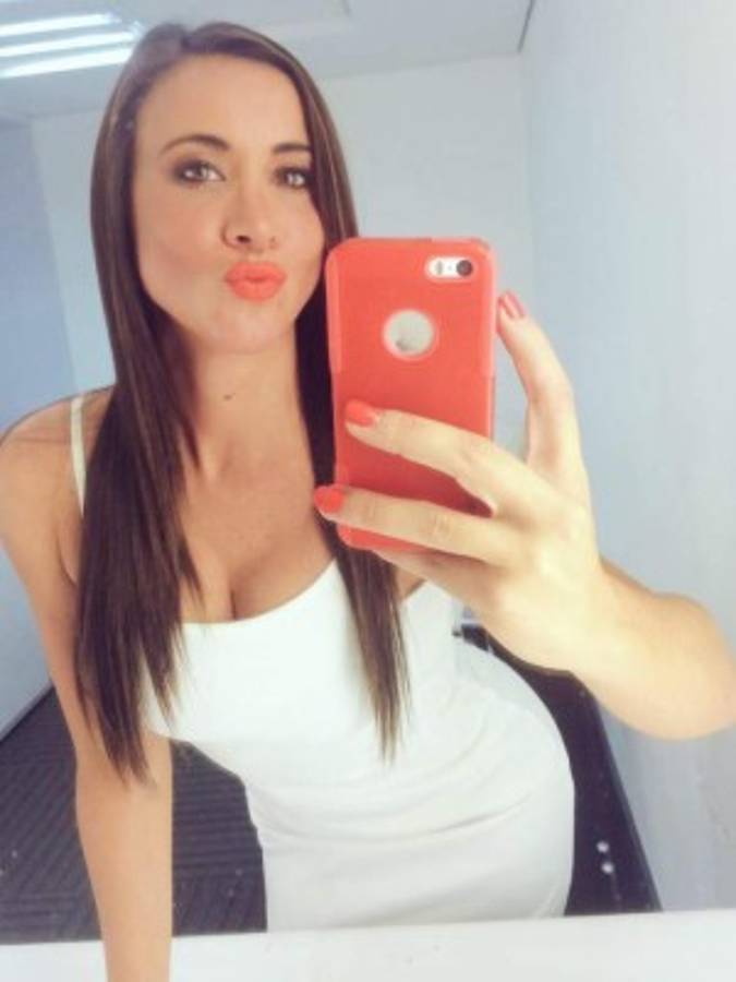 ¿Por linda y sexy? Despiden de La Jugada de Televisa a la hermosa Mariazel para poner más análisis