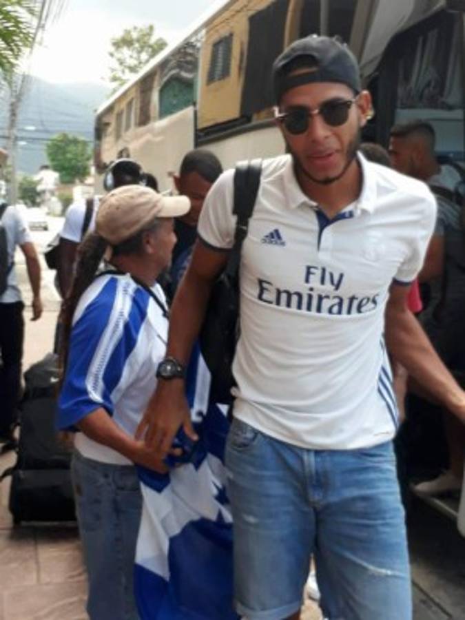 Curiosos looks de los jugadores de la Selección al llegar a San Pedro Sula