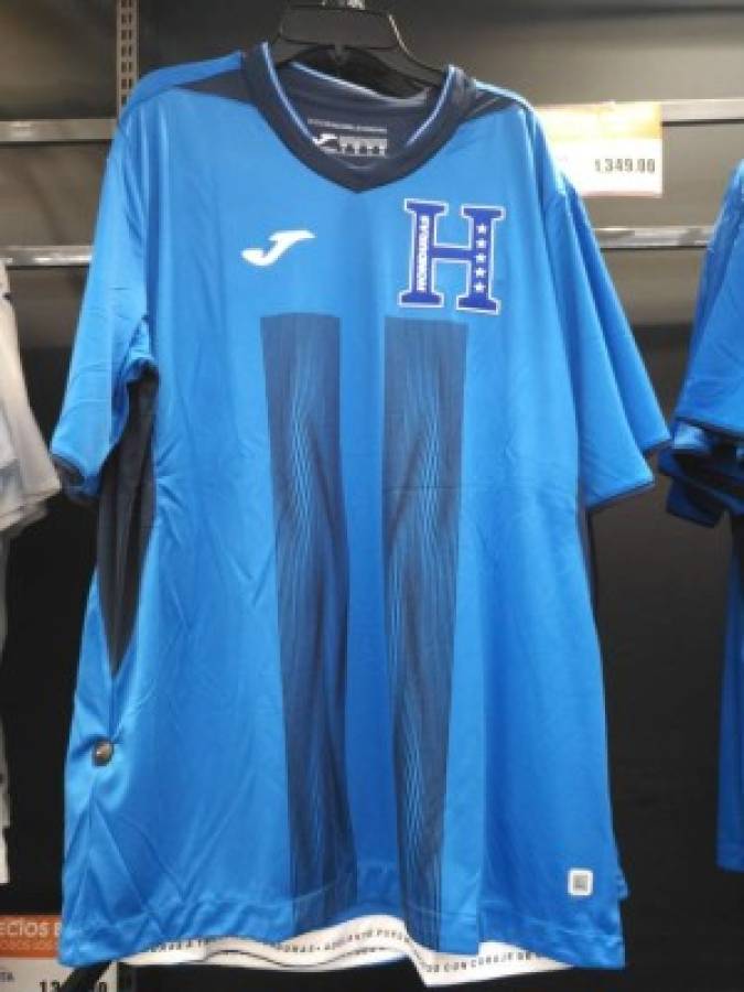 FOTOS: Así se ven las nuevas camisetas de Honduras