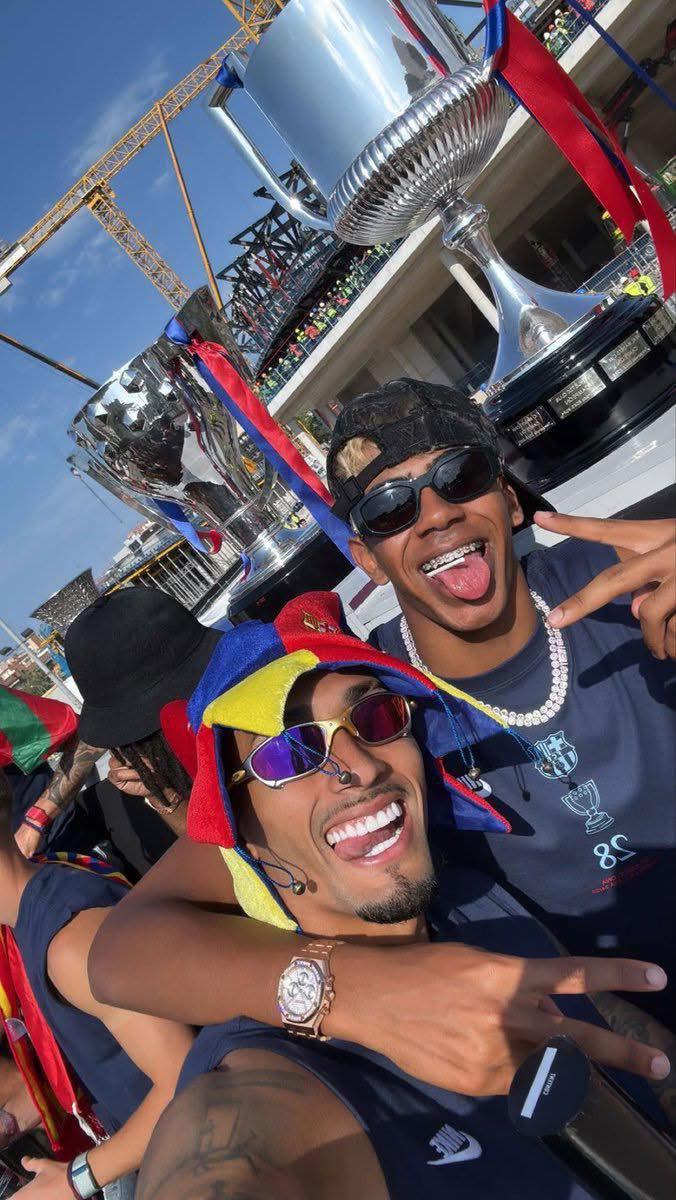 Barcelona carga contra Vinicius en su festejo de La Liga, nuevo Grealish y el gran ausente en la fiesta ¿Dedicado al Real Madrid?