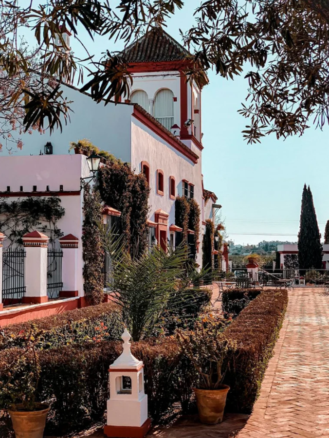 Así fue la boda de Jordi Alba en una finca del siglo XVII: los invitados y el motivo por el que Piqué no aceptó la invitación