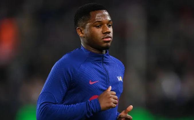 Ansu Fati está borrado de los planes de Hansi Flick en el FC Barcelona.