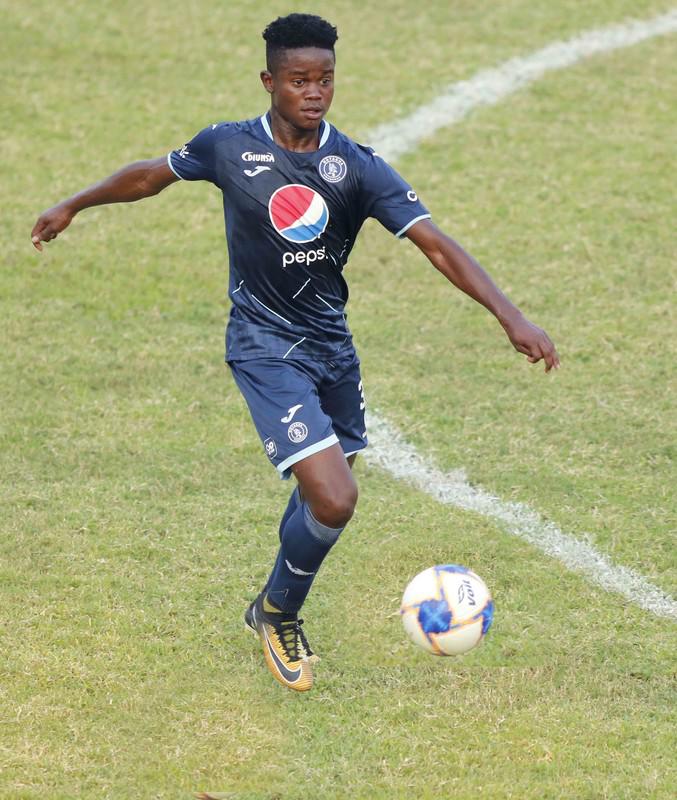 ¿Cómo sería el primer 11 de Ninrod Medina en Motagua para el clásico ante Olimpia? Un extranjero puede debutar