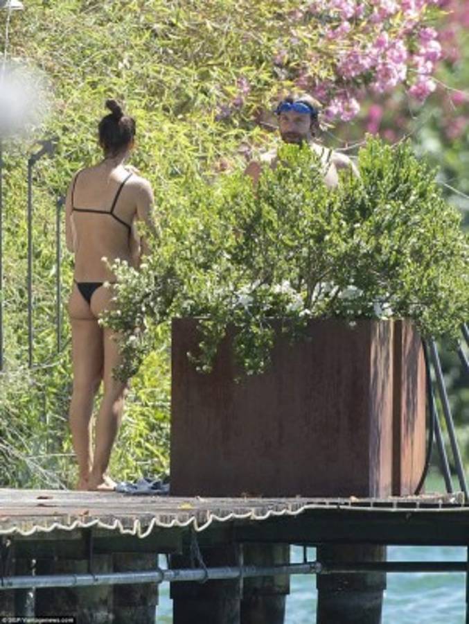 FOTOS: Las candentes vacaciones de Irina Shayk y Bradley Cooper