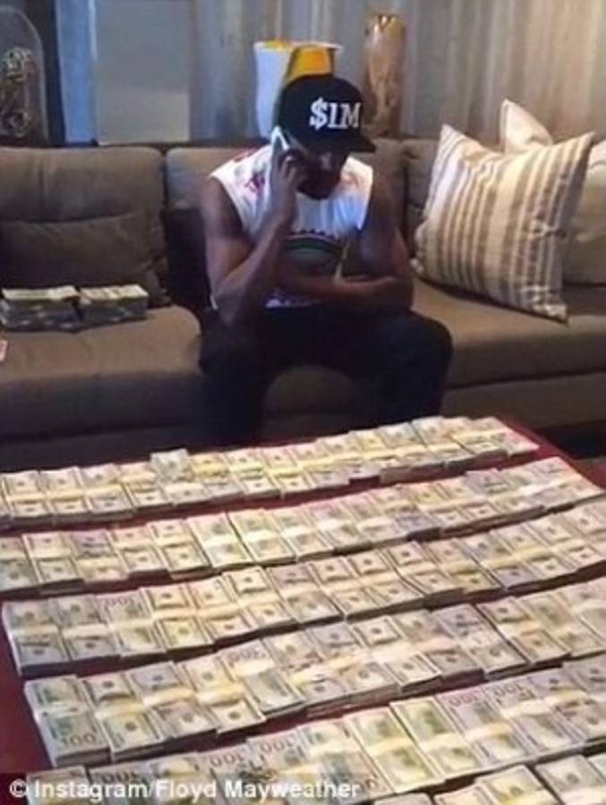 Las 50 locuras y fiestas inolvidables de Floyd Mayweather Jr