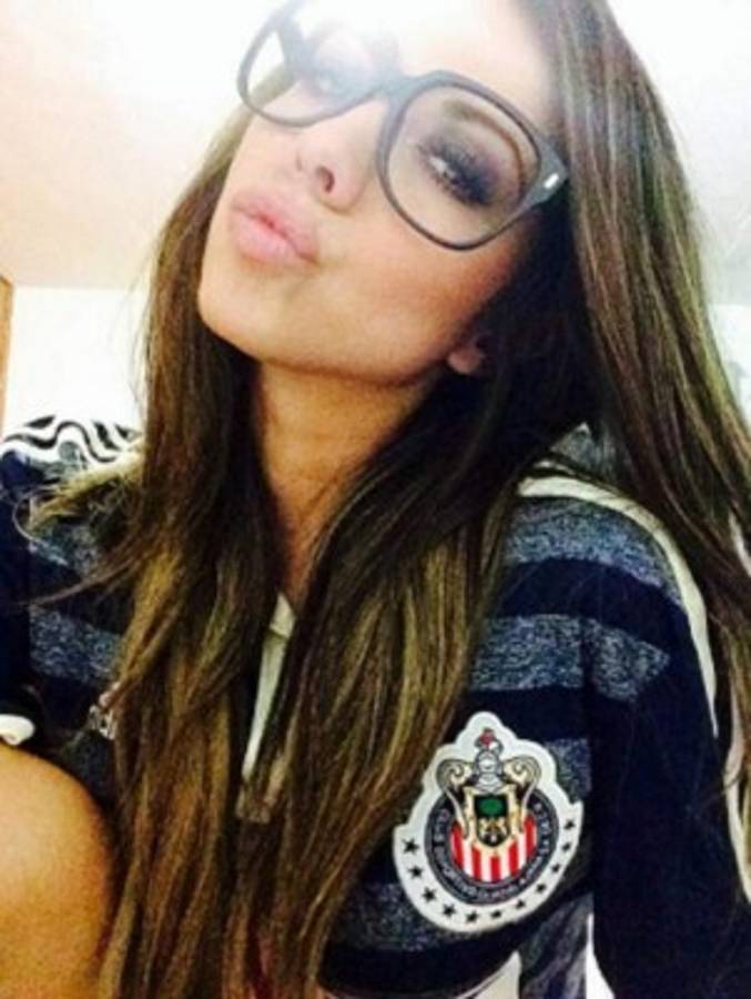 ¡Hackean la cuenta de Twitter de Jimena Sánchez y divulgan picantes fotografías!