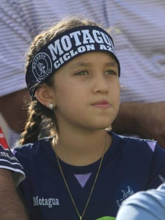 ¡Ambientazo! En Danlí se rinden ante Motagua y pintan de azul el Marcelo Tinoco