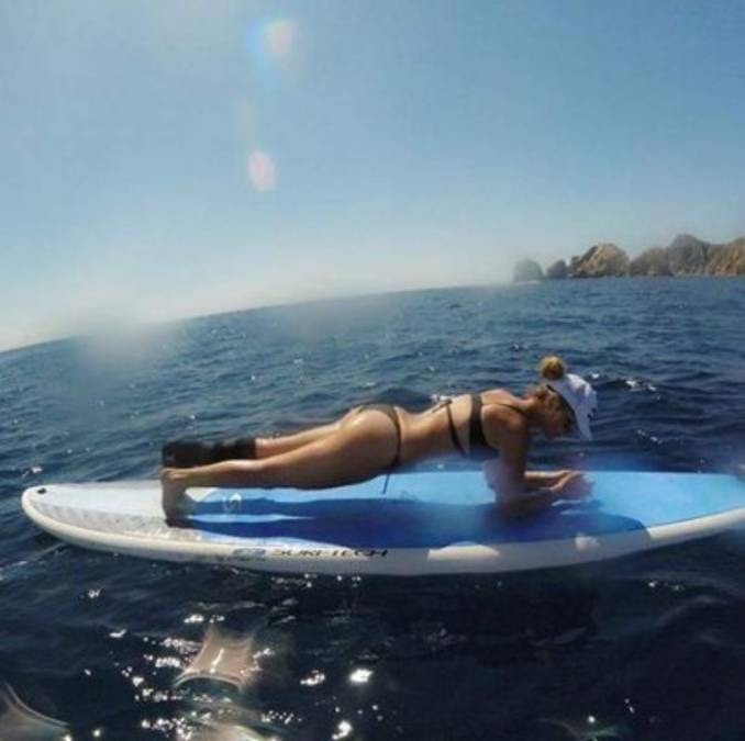 FOTOS: Así es la recuperación más sexi de una dura lesión de tobillo