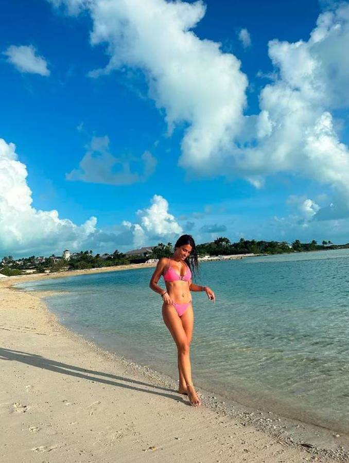 Qué tiene Messi en las rodillas y Antonela deslumbra: Así son las vacaciones de Leo antes de unirse al Inter de Miami