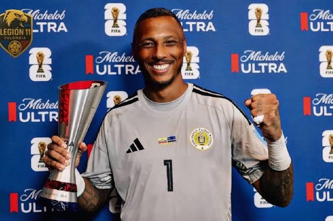 Portero de Curazao recibe histórico Record Guinness por lo que hizo en el Mundial 2026