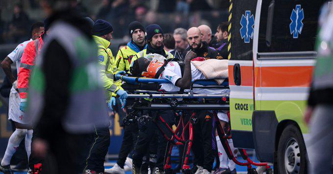 Moise Kean se desploma en partido de la Serie A y es evacuado a un hospital; el comunicado de la Fiorentina