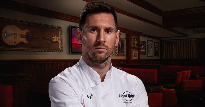 Vestido de cocinero y hasta presentó el menú: Messi sorprende con su nueva faceta de chef en Inter de Miami y los niños no lo podían creer