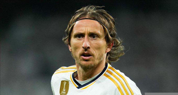 Se cerró el mercado: A Barcelona se le cayó fichaje, baja oficial en el PSG y la bomba que sale del Real Madrid