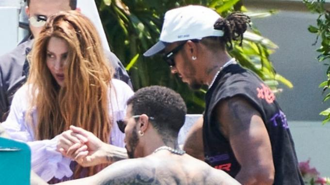 Bomba en Miami: Captan de nuevo a Shakira con el piloto Lewis Hamilton en un yate, ¿y Tom Cruise?