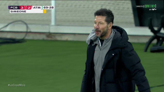 Las polémicas que el VAR no intervino, el festejo del Cholo y el amargo mensaje de Barcelona tras empatar en Copa del Rey