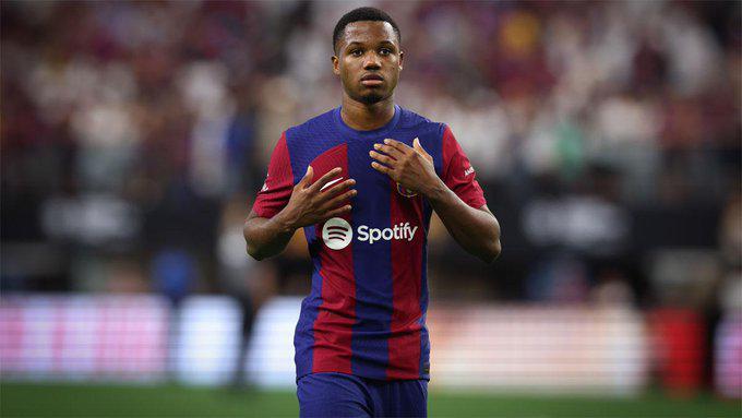 Cristiano Ronaldo boicotea  fichaje, bomba de Sergio Ramos y giro inesperado con Choco Lozano en la Liga Española