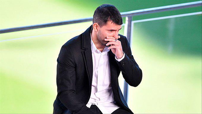 Su enorme recuerdo con Messi y recibió cariño de Pep Guardiola: Así fue el adiós definitivo del “Kun” Agüero al fútbol