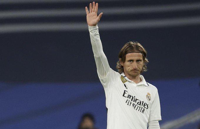 Se cerró el mercado: A Barcelona se le cayó fichaje, baja oficial en el PSG y la bomba que sale del Real Madrid